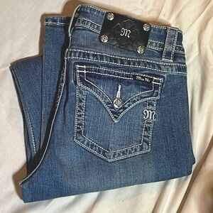 Miss Me Size 32 Womens Boot Cut. Like New. 32x34. Mid-rise. Designer jeans